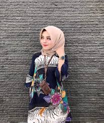 Beragam model baju batik wanita terbaru bisa. 55 Model Seragam Batik Kantor Wanita Paling Di Cari Hassa Batik