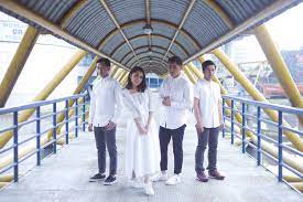 Album hivi kereta kencan mp3 & mp4. Hivi Merilis Album Ke 2 Dengan Tajuk Kereta Kencan Radio Telekomunikasi Cipta Ui