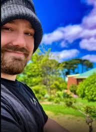 Looking for a partner in Rosebud