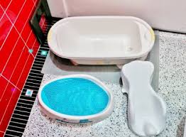 Its unique design combines safe, sturdy sides and an angled area made from soft and warm plastic for your baby. Angelcare Soft Touch Baby Bath Support Blue Aqua For Sale In Killiney Dublin From Elena83