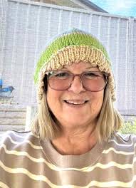 👋🏼 hi, fae boannie Doune! I'm a Shetlander, hand-knitting wi 100% native  Shetland sheep wool. My Instagram profile is Ooieknits, fir updates