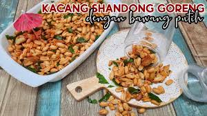 1 kg kacang tanah kupas 500 ml santan kental 10 siung bawang putih, iris tipis, goreng. Kacang Shandong Goreng Bawang Putih Paling Sedap Youtube