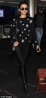 Nina oliveira no elefante sessions | participação do rodrigo ciampi nina oliveira e rubel no elefante sessions imagens, direção e edição: Nina Dobrev Arrives In Los Angeles Amidst Breakup Rumors Daily Mail Online