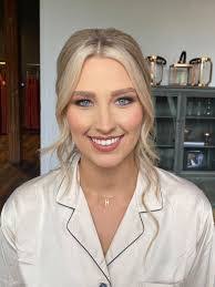 Karen Helmuth's Instagram, Twitter & Facebook