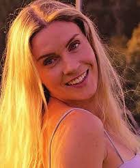 Rebecca Landeros's Instagram, Twitter & Facebook