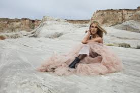 In concert on june 26, 27, 30, july 1, 3 and 4, 2020 in paris la celine dion's new album offers an eclectic mix of very beautiful ballads and daring tracks on. Celine Dion Neue Termine Fur Deutschlandtour Lifeonstage