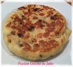 Far Aux Pommes Et Raisins A La Poele Passion Cuisine De Julie Recettes De Cuisine Cuisine Gateau A La Poele