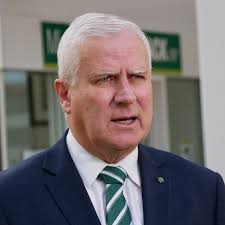 Canavan commits loyalty to Nats