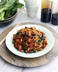 Vegetarian Pad See Ew With Tofu And Chinese Eggplant Recipe Vegetarian Vegetarian Oyster Sauce Food