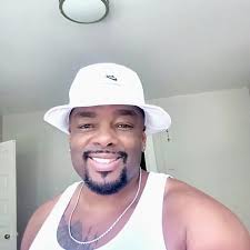 BREAKING: Isiah Thomas reveals that he has Bell's Palsy, an inability to  move the facial muscles