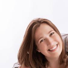 🚗💥 Dos ou face route ? Une grande fille de 4 ans et demi