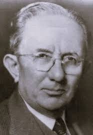 Reed Crosby's Instagram, Twitter & Facebook