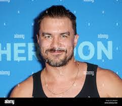 Troy Mayes's Instagram, Twitter & Facebook