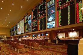 Mandalay Bay Race And Sports Book In Las Vegas Las Vegas Vegas Villas Healthy Snacks For Adults