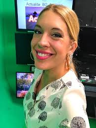 Yeahhhh c'est vendredi et ce week-end nous aurons du soleil et de la  chaleur ☀️ L'été des indiens est de retour ! Xxx gros bec