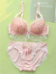 Sweet Girl Underwear Set Thin Cup Gathered Big Breasts Show Small Lingerie  With Panties Sets Sexy Lace Cute White Pink Bra Brief - Bra & Brief Sets -  AliExpress