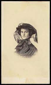 Veil Worn With A Flat Hat Interesting Combination Victorian Hats Hats Vintage War Clothes