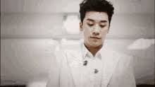 Net battle shinhwa, une émission dans laquelle shinhwa a tenté de créer un groupe qui pourrait être un « second shinhwa ». Seungri Fantastic Baby Gifs Tenor