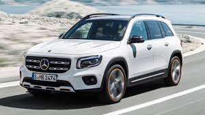 the mercedes benz glb can seat seven without being grotesquely enormous mercedes suv mercedes benz glc new mercedes