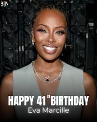 Nia Long、Eva Marcille、Devin Booker、お誕生日おめでとう! 🎉