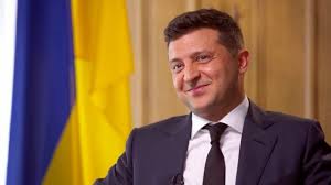 Лидер украины пригласил маска посетить житомирский музей космонавтики, рассказывающий о жизни и достижениях главного. Volodimir Zelenskij Yaksho Ne Zakinchu Vijnu Potribna Insha Lyudina Bbc News Ukrayina