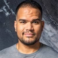 Steven Arledge's Instagram, Twitter & Facebook