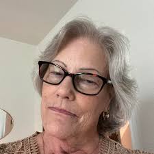 Jason Momoa with his mom and dad 🥰💚