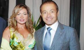 ممثلة مصرية لأب مصري وأم يونانية. ÙˆÙØ§Ø© Ø·Ù„ÙŠÙ‚ Ù„ÙŠÙ„Ù‰ Ø¹Ù„ÙˆÙŠ Ø¨Ø¹Ø¯ Ø¥ØµØ§Ø¨ØªÙ‡ Ø¨ÙÙŠØ±ÙˆØ³ ÙƒÙˆØ±ÙˆÙ†Ø§ Ø§Ù„Ù‚Ø¯Ø³ Ø§Ù„Ø¹Ø±Ø¨ÙŠ