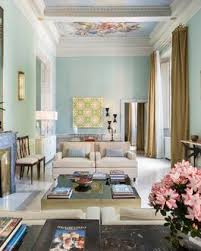 La magnificenza della culla delle belle arti si propaga anche sulle sue storiche residenze, eleganti palazzi settecenteschi, singole ville nascoste vicinissimo al centro, piccole case rinascimentali e sontuose proprietà sui laghi. Sotheby S Realty Affitto E Vendita Case E Ville Di Lusso In Italia