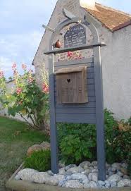 Voici La Nouvelle Boite Aux Lettres Ecolo D Un Paysagiste Boite Aux Lettres Jardin Boite Aux Lettres Boite Aux Lettres Originale
