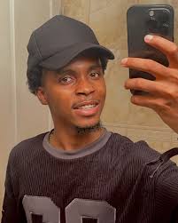 SOME FLIX 4U 🤍🖤🩶 @manfinity