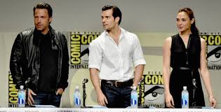 Elizabeth ii, prince william & kate middleton and kids spotted on budget flight to scotland. Comic Con 2014 Batman V Superman Dawn Of Justice Teaser Footage Description Turn The Right Corner
