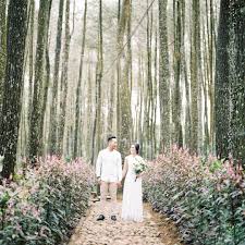 Well, tripzilla ingin menambah kebingungan kamu dengan merekomendasikan setidaknya memaksimalkan potensi alam dan kreativitas masyarakatnya, tidak sedikit spot menarik untuk dijadikan destinasi foto prewedding di indonesia kamu. Lokasi Foto Pre Wedding Jogja Alvin Photography Fotografer Jogja Semarang