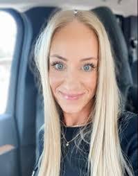 Deborah Olmstead's Instagram, Twitter & Facebook