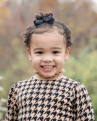 5 MORE WEEKS 💙 📸: Kelli Willoughby Photography