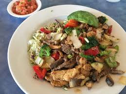 The surf and turf taco features shrimp and asada with queso fresco, onions, and cilantro. Wahoo S Fish Tacos Fresno Menu Precios Y Restaurante Opiniones Tripadvisor