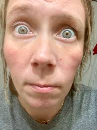 Some people are so fond of showing off that they even end up revealing  their true colors.