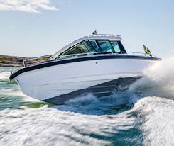 But at the same time, it is still big enough to say overnight if you feel like going on a weekend excursion on your boat. Axopar 28 Cabin Boat Of The Year 2020 Winner Southeast Asia Yachts Boats For Sale Derani Yachts