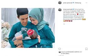 Pengesahan tersebut dibuat menerusi satu perkongsian entri dalam instagramnya sebentar tadi. Serba Sederhana Tapi Bermakna Izreen Azminda Kongsi Momen Majlis Akikah Anak