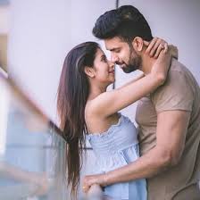 There are hundreds of websites that offer wedding invitations and stationery and being online allows the customer to order from anywhere in the world. Best Spotted Pre Wedding Shoot Themes For 2020