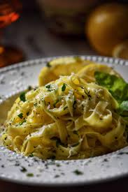 From low calorie linguine to super simple spaghetti with less fat, we have the best pasta ideas to make healthy meals with spaghetti, penne pasta, pasta shells and more. Lemon Pasta Recipe No Cream She Loves Biscotti