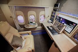 The more flexibility you have with your travel dates, the easier it will be to find space and book your emirates first class experience! Emirates Game Changer First Class Suite Test Wirklich Bahnbrechend