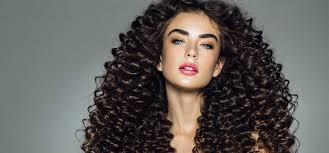 Mar 14, 2016 · ragazze con i capelli ricci, il mondo vi invidia!eppure chissà quante di voi magari li piastrano prontamente col ferro ogni volta che fanno lo shampoo perché non sanno gestirli. Oroscopo E Cura Dei Capelli Ricci Vediamo Come Starlike Parrucchieri