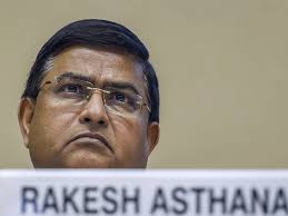 A lie detector test (or polygraph) is a device which measures change in a number of physiological variables such as blood pressure, pulse rate, respiration, electrodermal activity when a person is asked a series of questions relating to an issue under. Cbi Vs Cbi Delhi Court Raps Cbi For Not Conducting Lie Detector Test On Asthana The Economic Times