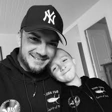 Greg Levesque in people