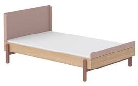 Welcher härtegrad zu ihrer 140x200 cm matratze passt, hängt von ihrem körpergewicht und ihrem persönlich bevorzugtem liegegefühl ab. Flexa Popsicle Bett Mit Hohem Kopfteil 140x200 Cm Interismo Onlineshop