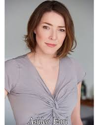 Ashley Earl's Instagram, Twitter & Facebook