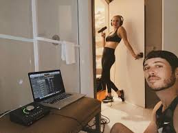 Pin By Bri Morgan On Kelsea Ballerini In 2020 Kelsea Ballerini Favorite Celebrities Mirror Selfie