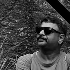 Fossilised leaves from Assam's Makum Coalfield reveal a 24-million-year-old  link to the Western Ghats, showing how climate change and the Himalayas'  rise reshaped plant distribution. Read more 🔗 http://toi.in/RrqgCY  #FossilDiscovery #Assam #WesternGhats