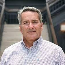 Annette Maruska's Instagram, Twitter & Facebook